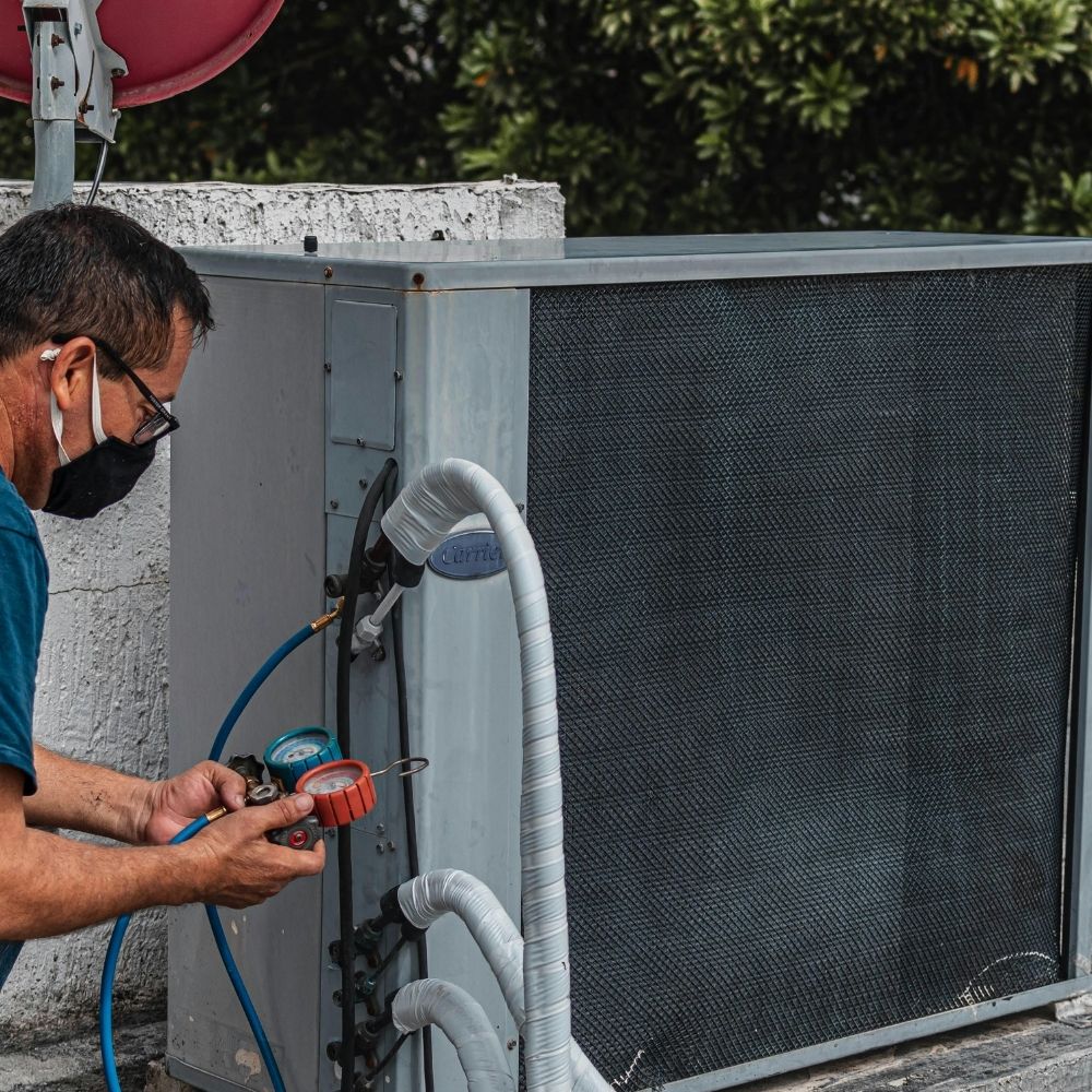 hvac tech